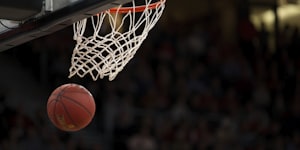 NBA季后赛篮球比赛现场直播画面